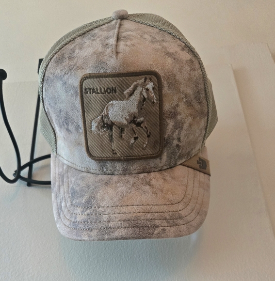 Goorin Bros Trucker Hat Storm Stallion  Limited Edition Tan NWT - Picture 1 of 5